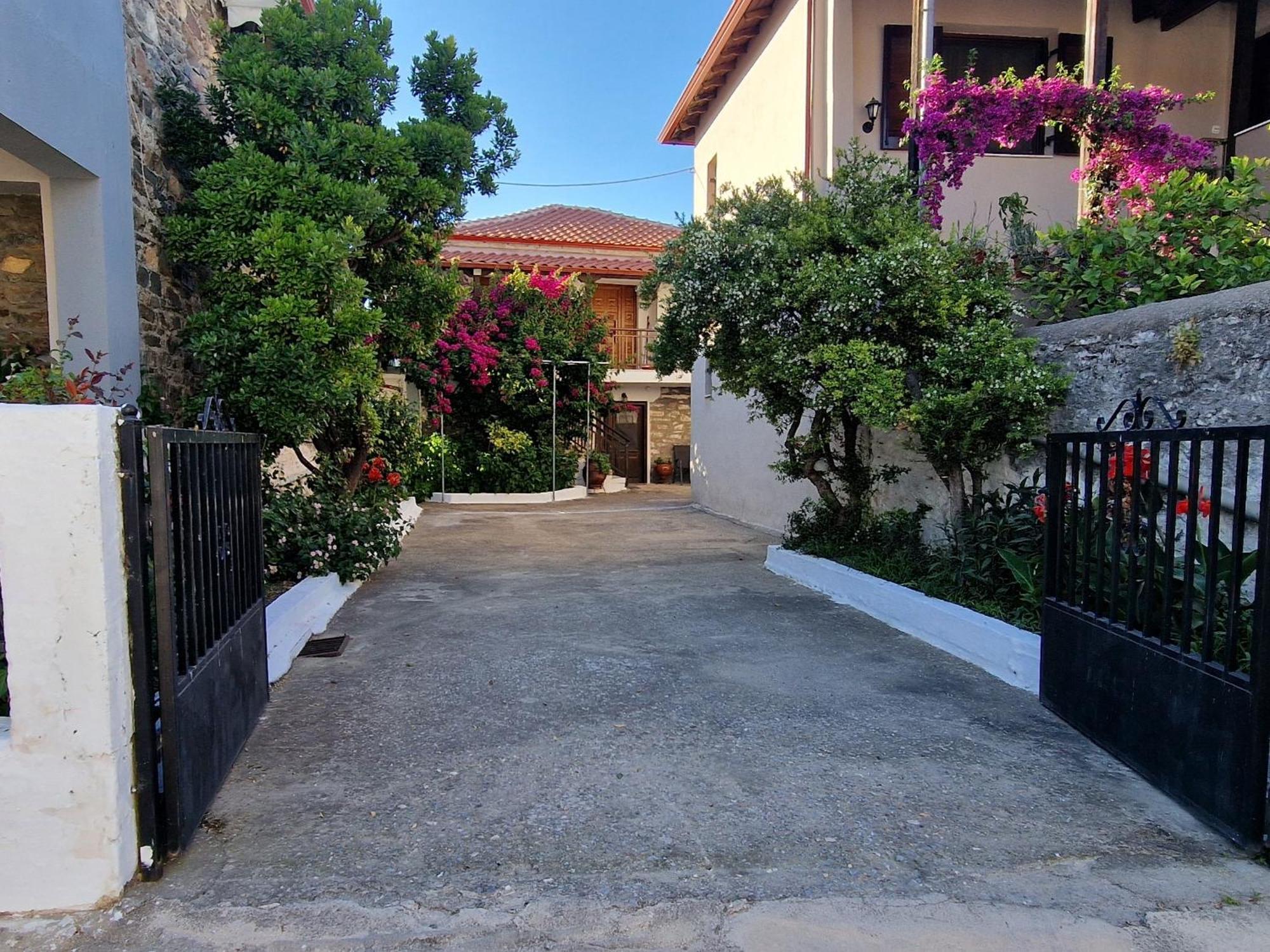 Nikolaos House Appartement Agios Nikolaos  Buitenkant foto